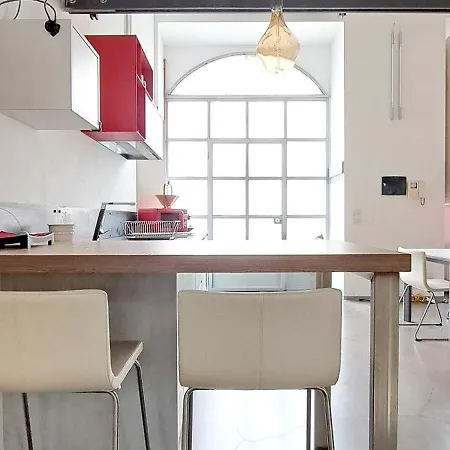 아파트 Loft Volta64 *